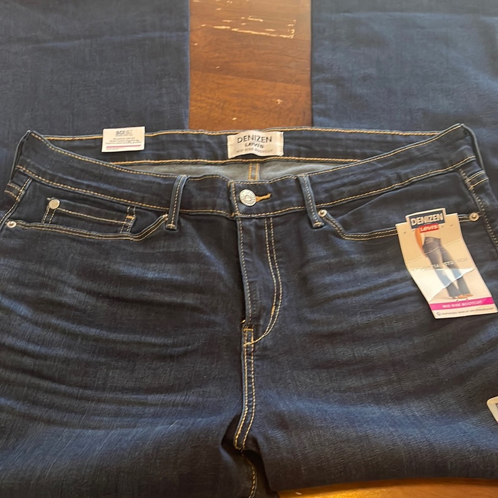 Levi’s by DENIZEN Jeans
